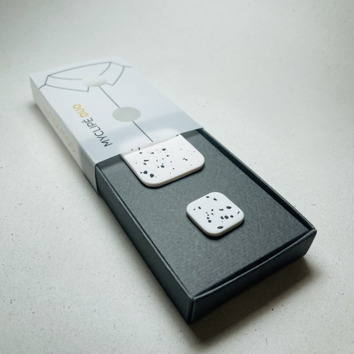 DUO SQUARE WHITE-BLACK9